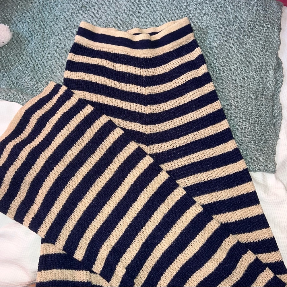 FLAT WHITE stripe linen pants